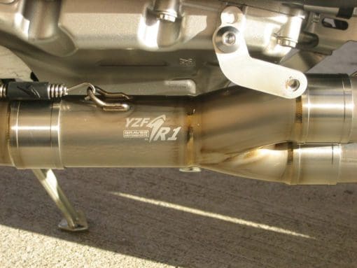 Graves Motorsports 2015 Yamaha R1 Full Titanium Exhaust System with carbon fiber canister