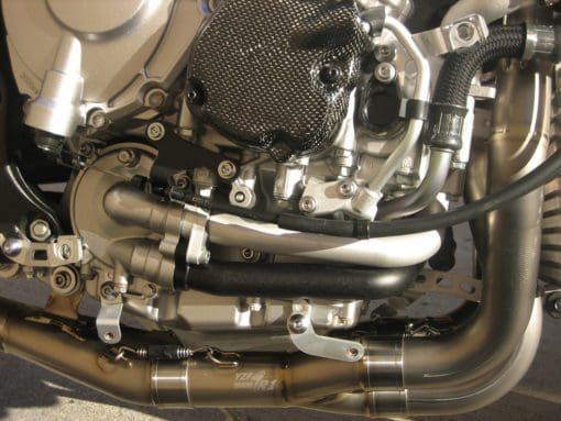 Graves Motorsports 2015 Yamaha R1 Full Titanium Exhaust System with carbon fiber canister