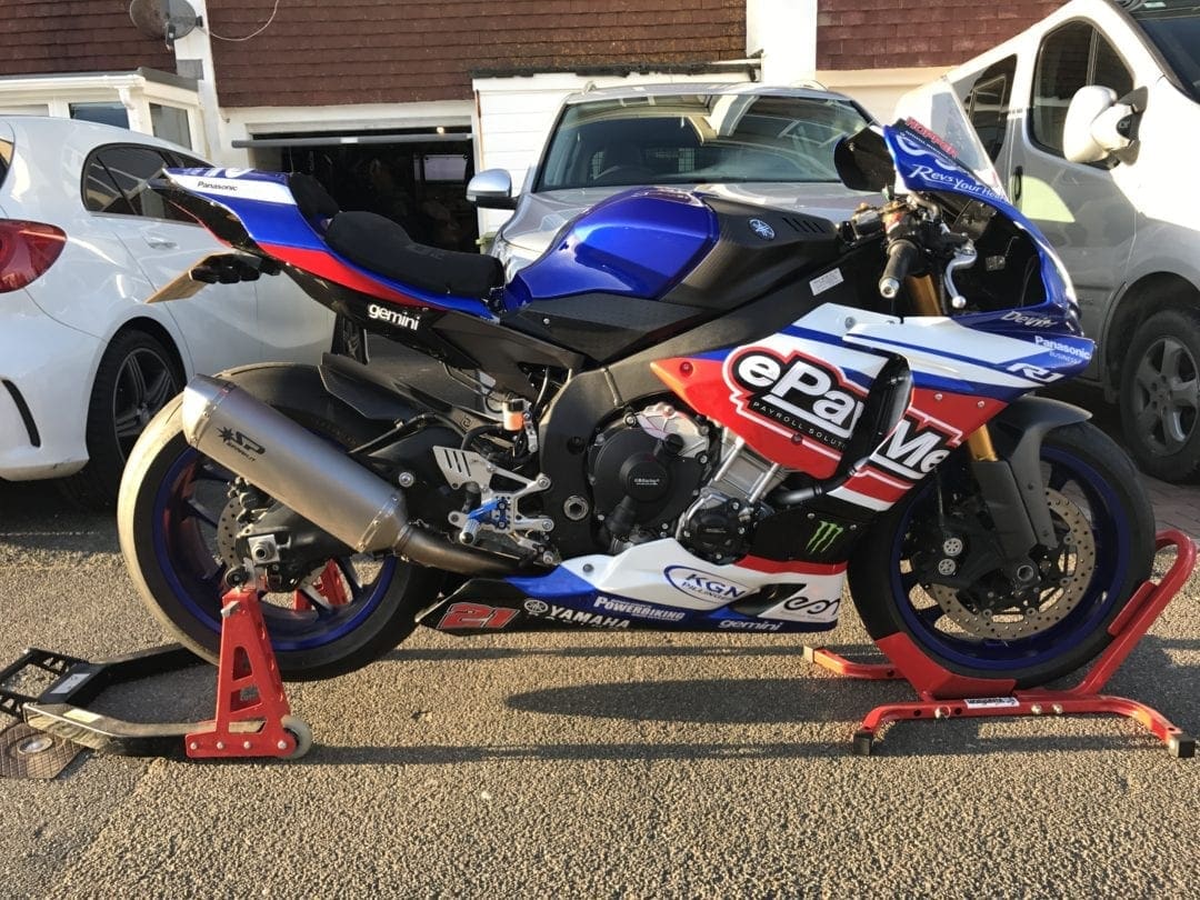 2015 r1 exhaust
