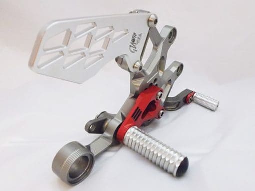 Giamoto Triumph Daytona 675 2013 Titanium and Red Rearset Kit - Image 2