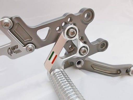 RSV4 AKRA style Rearset