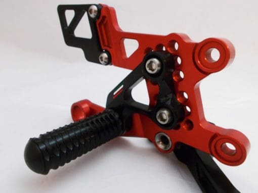 Giamoto Aprila RSV4 Red and Black Rearsets - Image 6