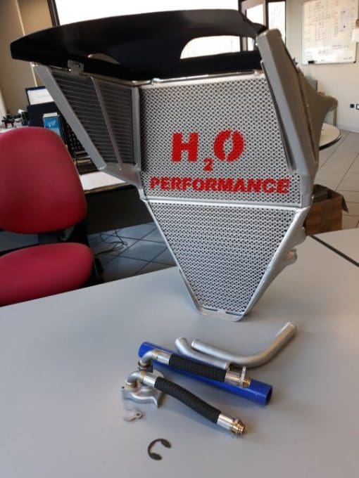 H2O Radiators YAMAHA YZF-R1 M1 _ MY 17/21 OVERSIZED WATER EVO RADIATOR + OIL + KIT
