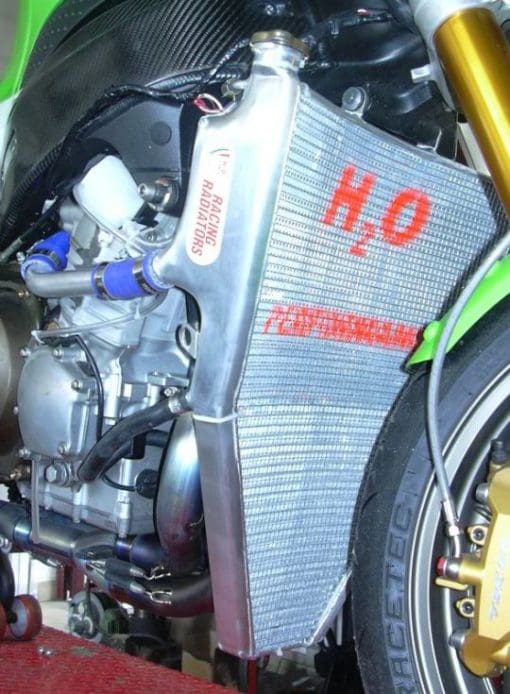 H2O Radiators KAWASAKI ZX6 R _ MY 05/06 OVERSIZED WATER RADIATOR ( OEM Exhaust- Leo Vince Trofeo)