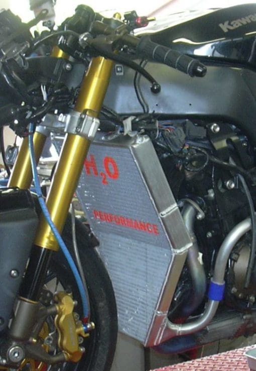 H2O Radiators KAWASAKI ZX10 R _ MY 04/05 OVERSIZED WATER RADIATOR  + KIT