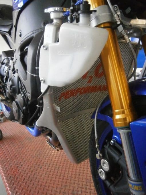 H2O Radiators YAMAHA YZF-R6 _ MY 17/20 OVERSIZED WATER RADIATOR +KIT