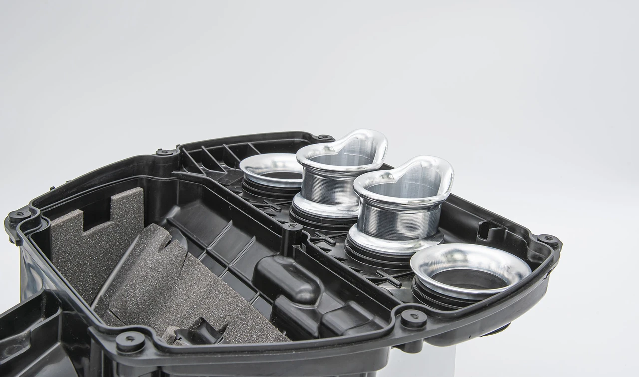 Graves Motorsports Kawasaki ZX-6R Velocity Stacks VE2 - Image 3