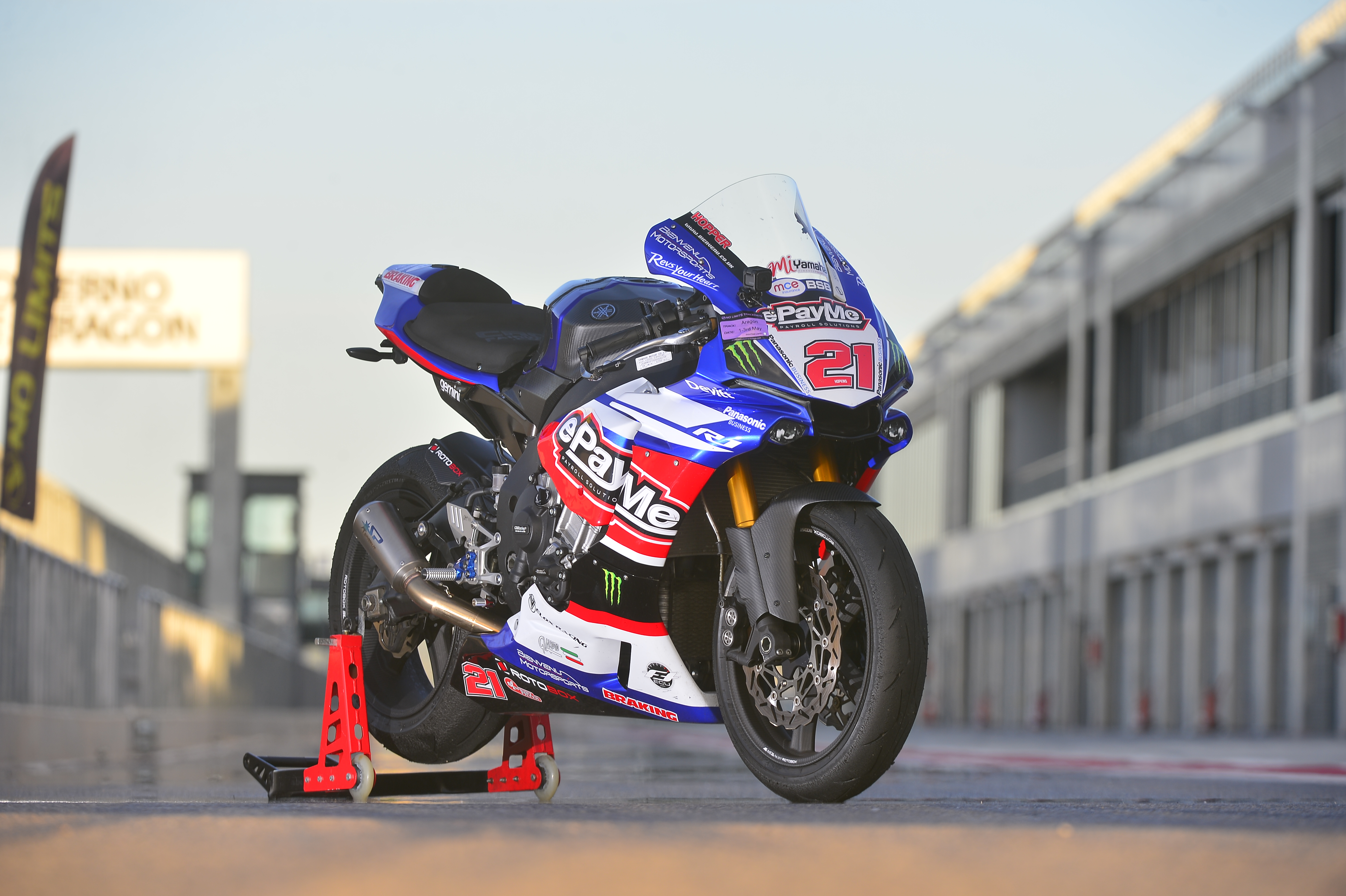 Which exhaust for the R1 2015 + - VeloxRacing.com - FTecu Flash-tune